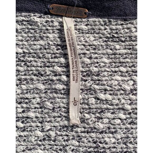 Free People Bright Lights V Neck BOHO black white Sweater sz L - Picture 6 of 7